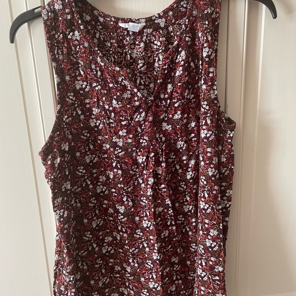 Sonoma Burgundy Floral V-Neck Sleeveless Tank